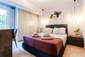 Urban Living Minicasa Nomad - Kalamata s Hideaway