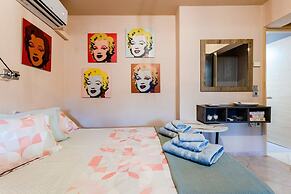 Urban Living Minicasa Nomad - Kalamata s Hideaway