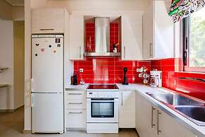 Kalamata s Spacious Getaway-taygetos Amazing View
