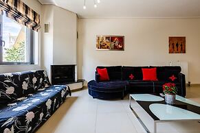 Kalamata s Spacious Getaway-taygetos Amazing View