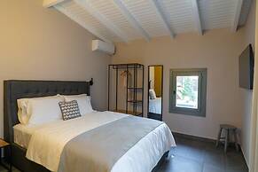 Seafront Karma Luxury - An Escape From Reality