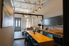 Seafront Karma Luxury - An Escape From Reality