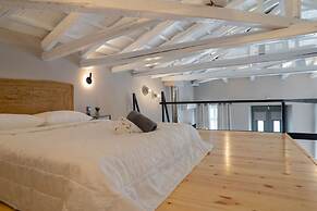 Seafront Karma Luxury - An Escape From Reality