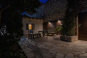 Seafront Karma Luxury - An Escape From Reality