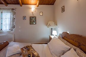 Maria s Serene Countryside Retreat by Chania