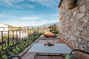 Maria s Serene Countryside Retreat by Chania