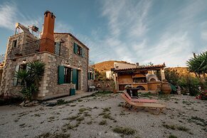 Maria s Serene Countryside Retreat by Chania