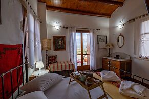 Agapi s Charming Retreat - Rustic Escape By Chania