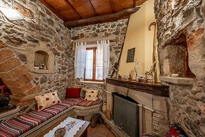 Agapi s Charming Retreat - Rustic Escape By Chania