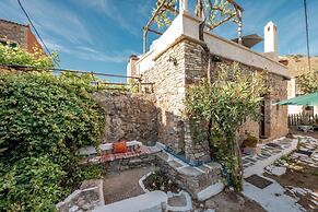 Agapi s Charming Retreat - Rustic Escape By Chania
