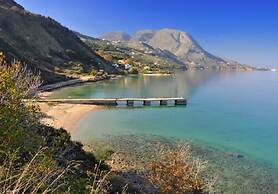 Agapi s Charming Retreat - Rustic Escape By Chania