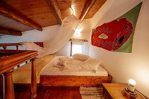 Agapi s Charming Retreat - Rustic Escape By Chania