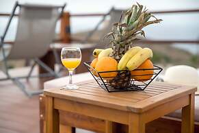 Santorini Rooftop Hot Tub Suite w Panoramic Views