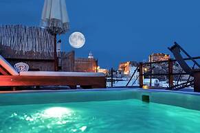 Santorini Rooftop Hot Tub Suite w Panoramic Views