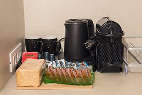 Santorini Rooftop Hot Tub Suite w Panoramic Views