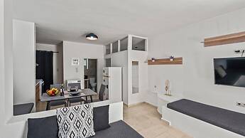 Seaside Gem Near Heraklion Villa Maro III Getaway