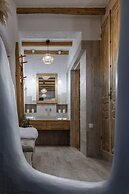 Lithos Messolongi Paradise - A Luxurious Retreat