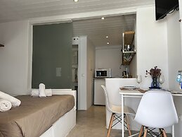 Mykonos Blue Nest - Sea View Escape