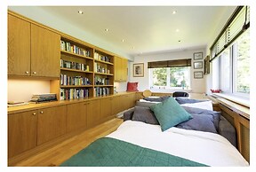 Seaside Villa Retreat - Eastbourne