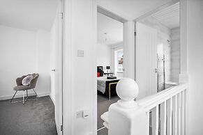 The Rock, Solihull Retreat Birmingham Airport
