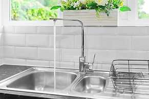 The Rock, Solihull Retreat Birmingham Airport