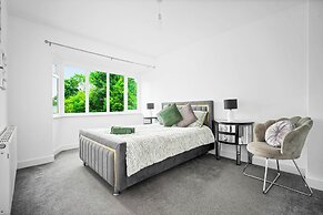 The Rock, Solihull Retreat Birmingham Airport