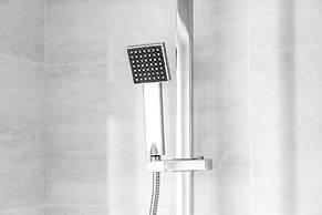 The Rock, Solihull Retreat Birmingham Airport