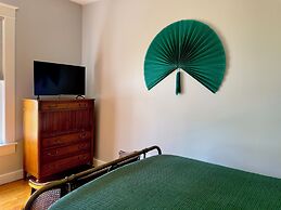 Tampa Heights Bungalow - Bed & Breakfast