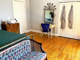 Tampa Heights Bungalow - Bed & Breakfast