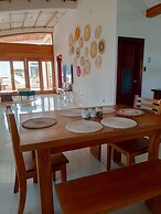 Galapagos Coliving Ecuador Casa Tuna