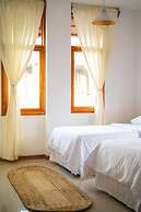 Galapagos Coliving Ecuador Casa Tuna