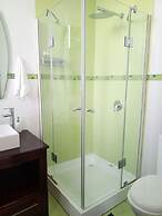 Galapagos Coliving Ecuador Casa Tuna