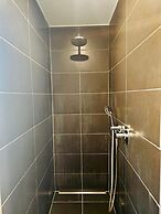 Two bedrooms with parking in Hesperange