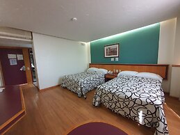 Hotel Alcampo