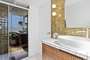 3 Bedroom Miami Oceanfront Apartment