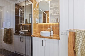 3 Bedroom Miami Oceanfront Apartment