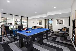 Ocean views in the heart of Broadbeach