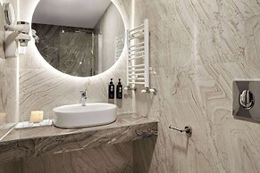 Ramada by Wyndham Bucharest Otopeni Airport