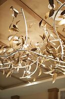 Hotel Brookmere & Arbor Spa