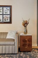 Hotel Brookmere & Arbor Spa