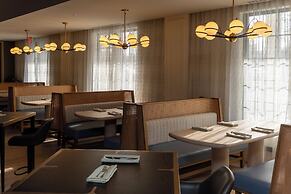 Hotel Brookmere & Arbor Spa