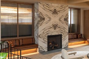 Hotel Brookmere & Arbor Spa