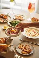 Hotel Brookmere & Arbor Spa