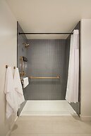 Hotel Brookmere & Arbor Spa