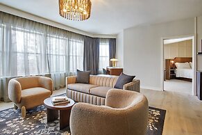 Hotel Brookmere & Arbor Spa