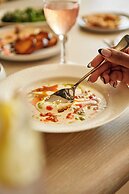 Hotel Brookmere & Arbor Spa