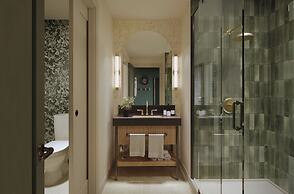 Hotel Brookmere & Arbor Spa