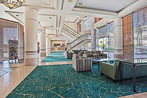 Surfers Paradise Studio with Ocean Views