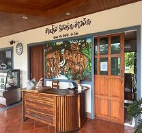 Capital O 75518 Baan Rose Resort Ao Luk