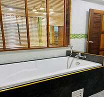 Capital O 75518 Baan Rose Resort Ao Luk